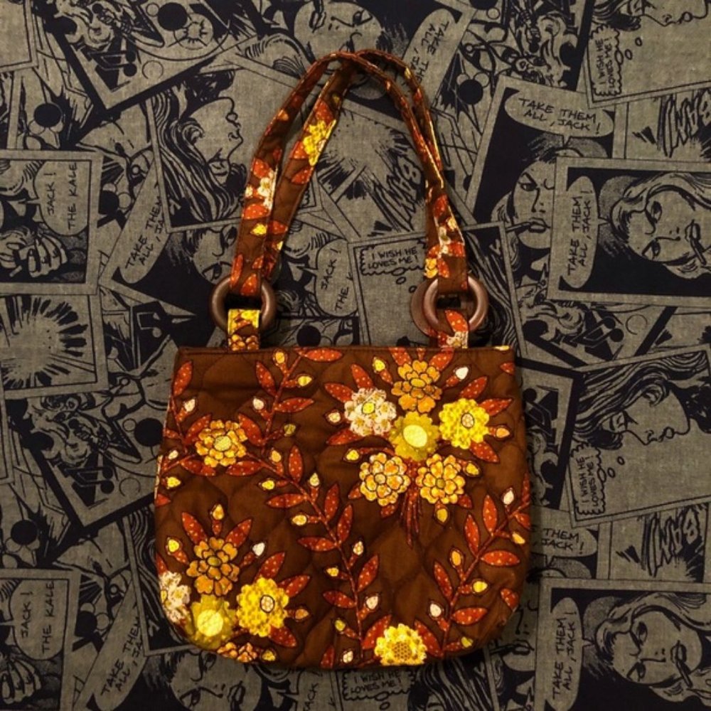 Vintage 60s / 70s Quilted Purse w/ Wooden Detail